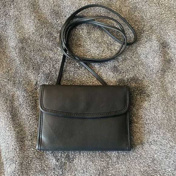 Vintage Coach Black Swing Wallet - 4843 Crossbody Leather Bag - Picture 1 of 7